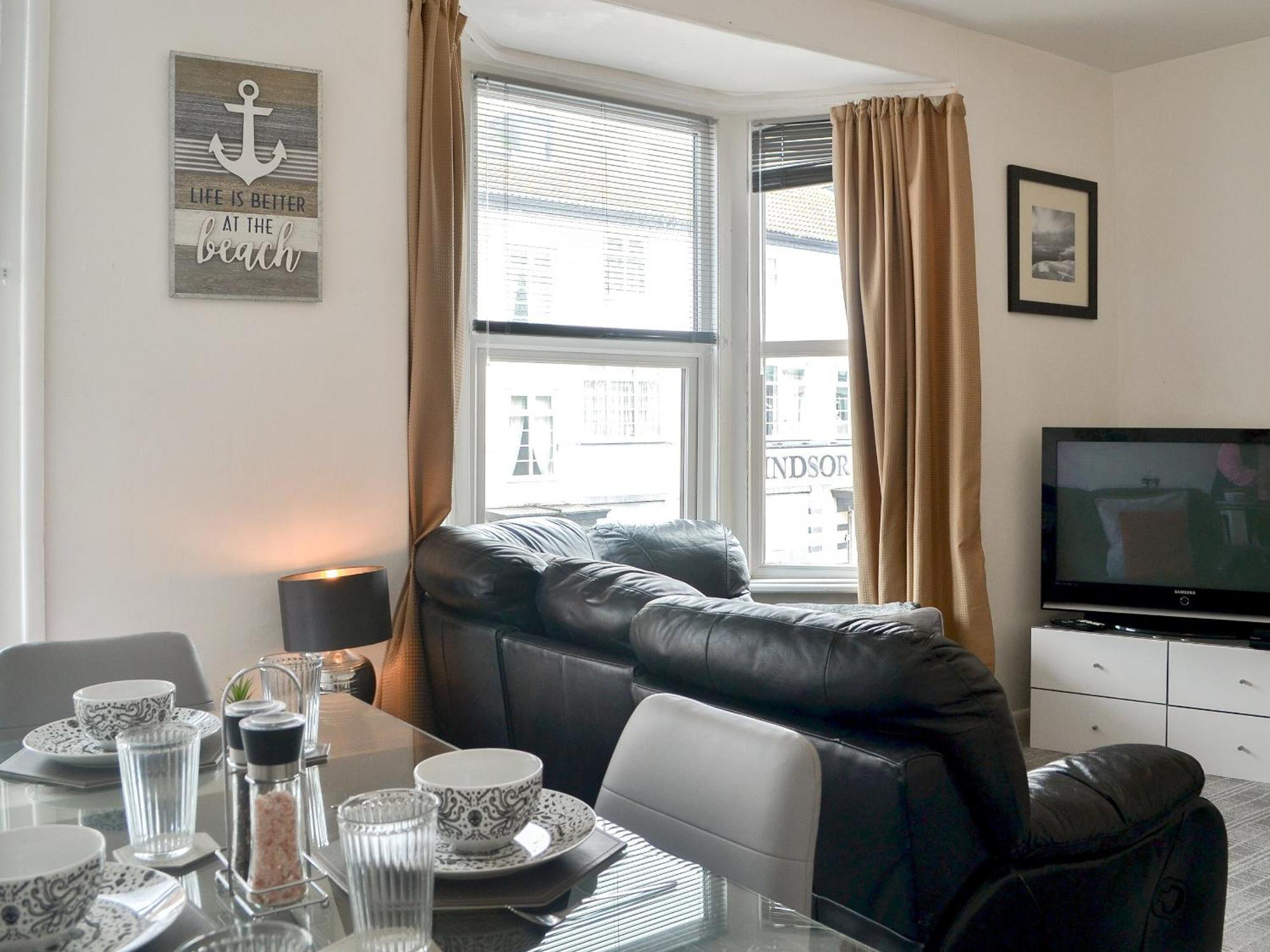 Holiday home Harbour View - Uk44164